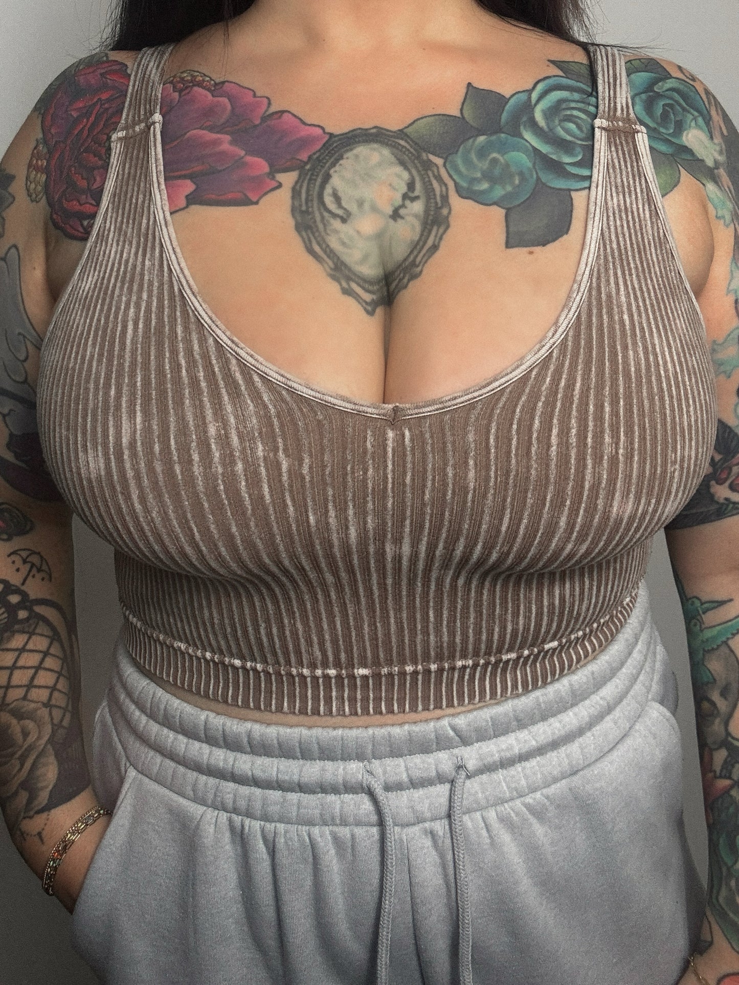 The Kelsea Brami : Latte