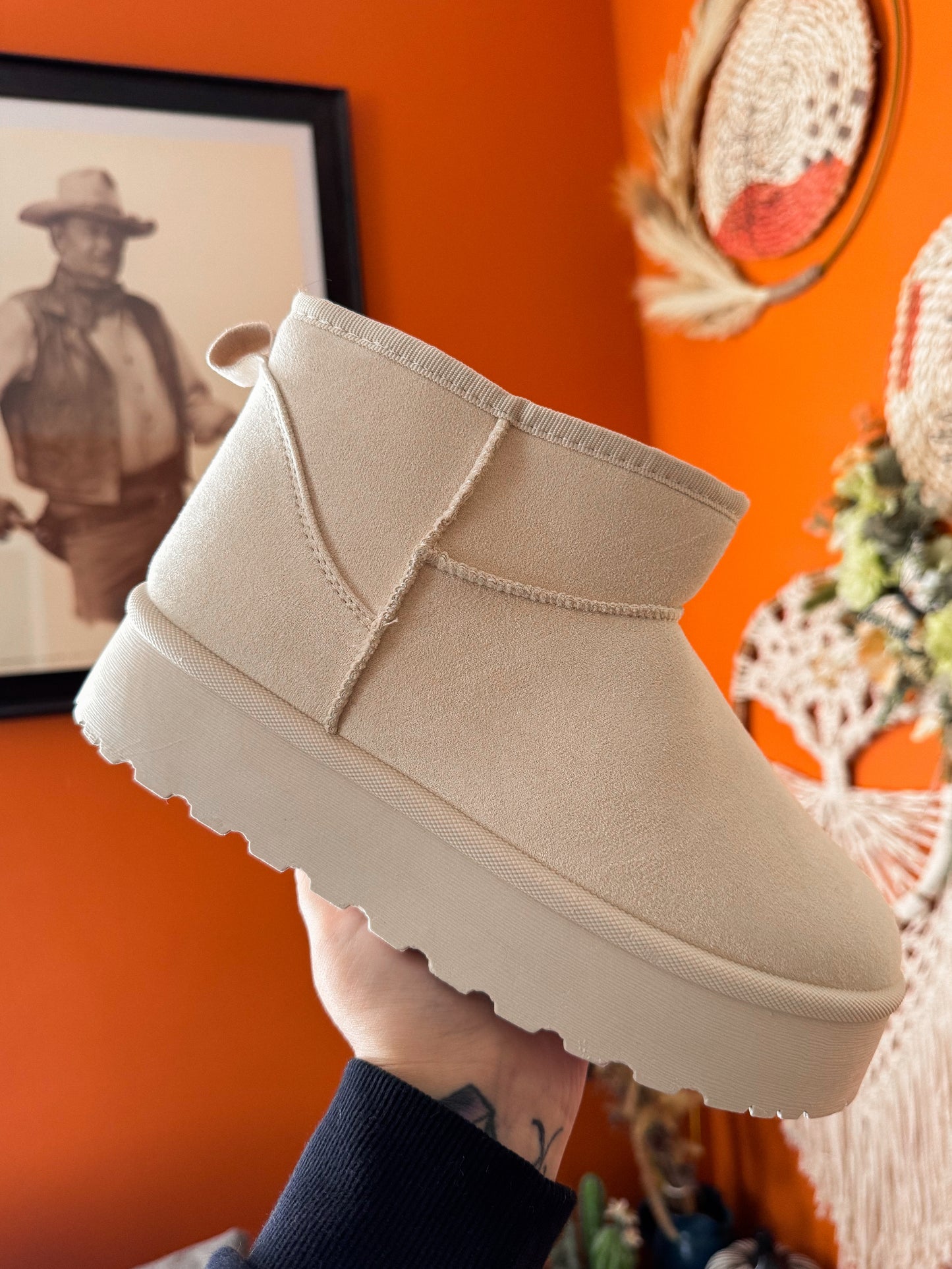 Kendra Ankle Boots : Cream