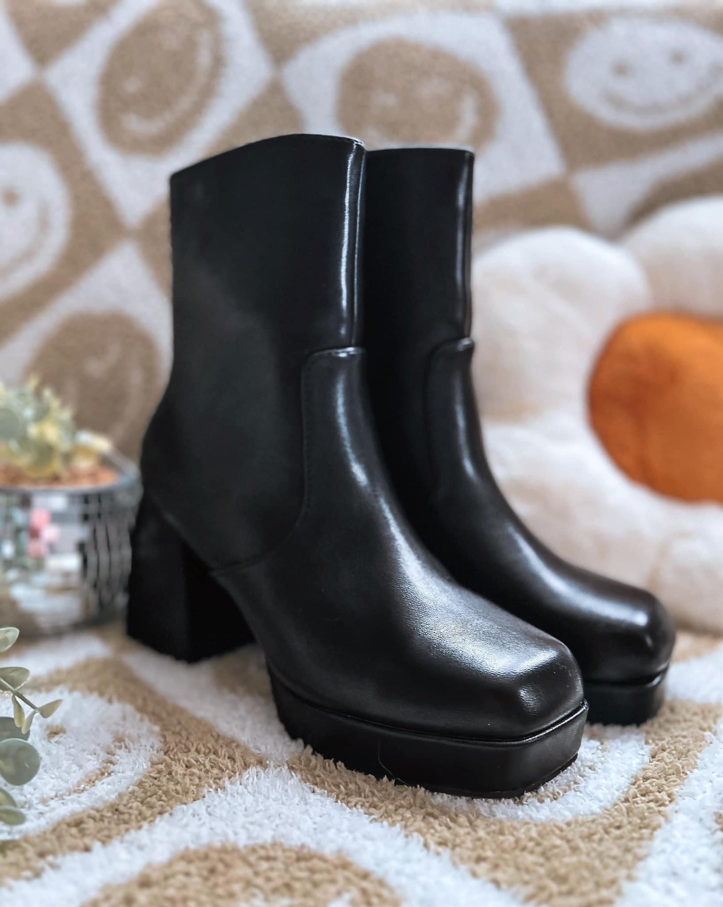 Veronica Boots (5.5 left)