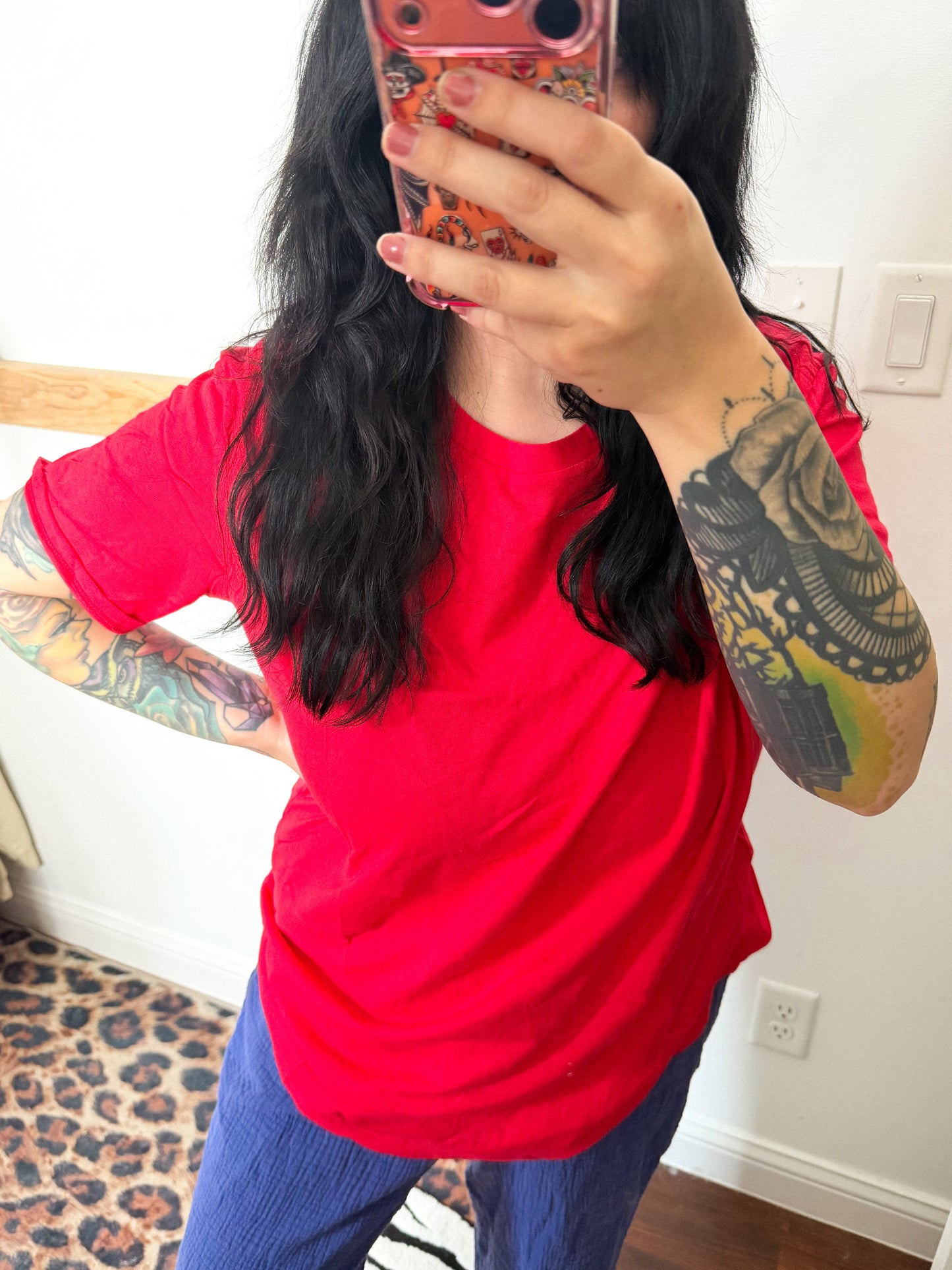 Red Basic Tee : BRAND NEW ZENANA : M