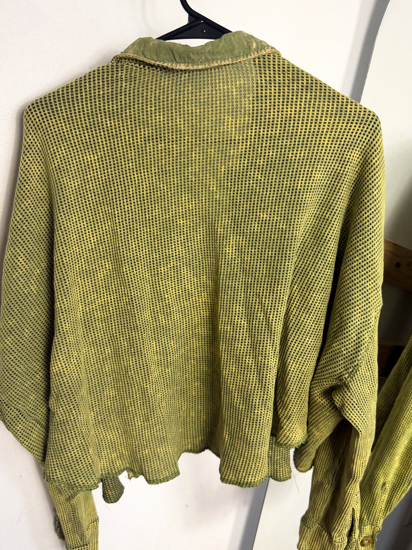 BIBI Candy Apple Cropped Shacket : M : Destructed : M