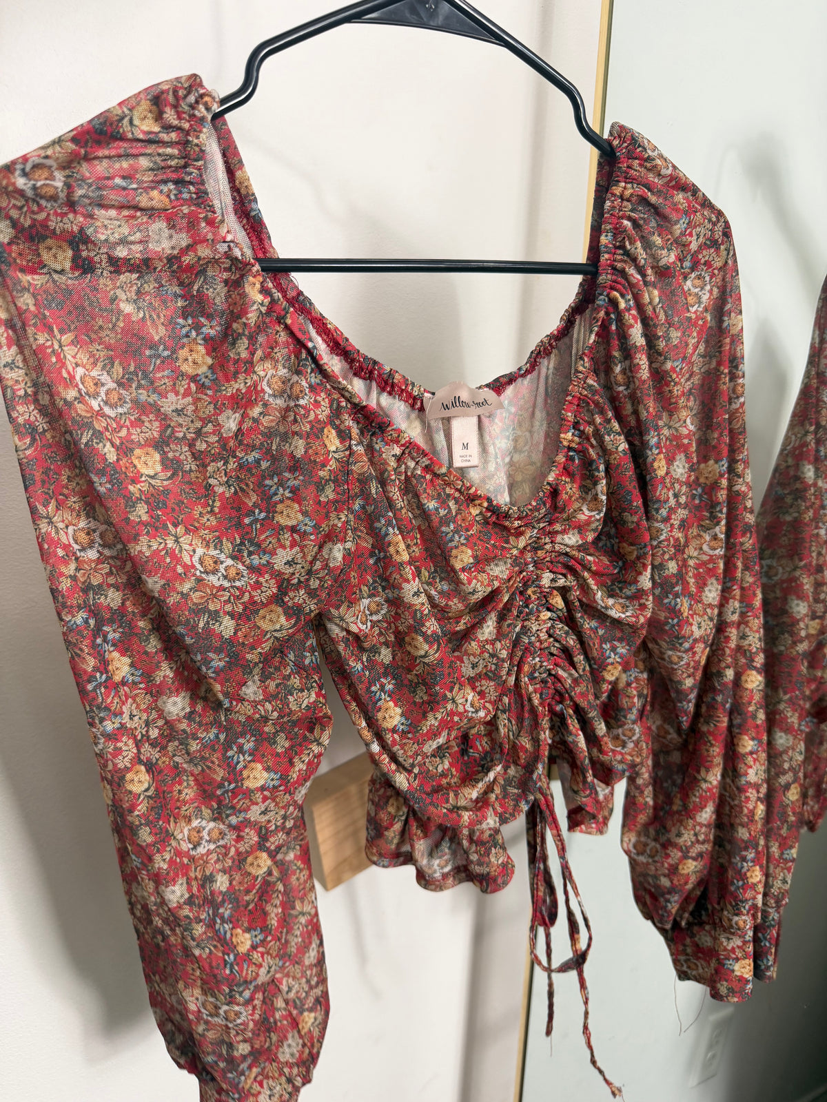 Willow & Root Cinched Top : M