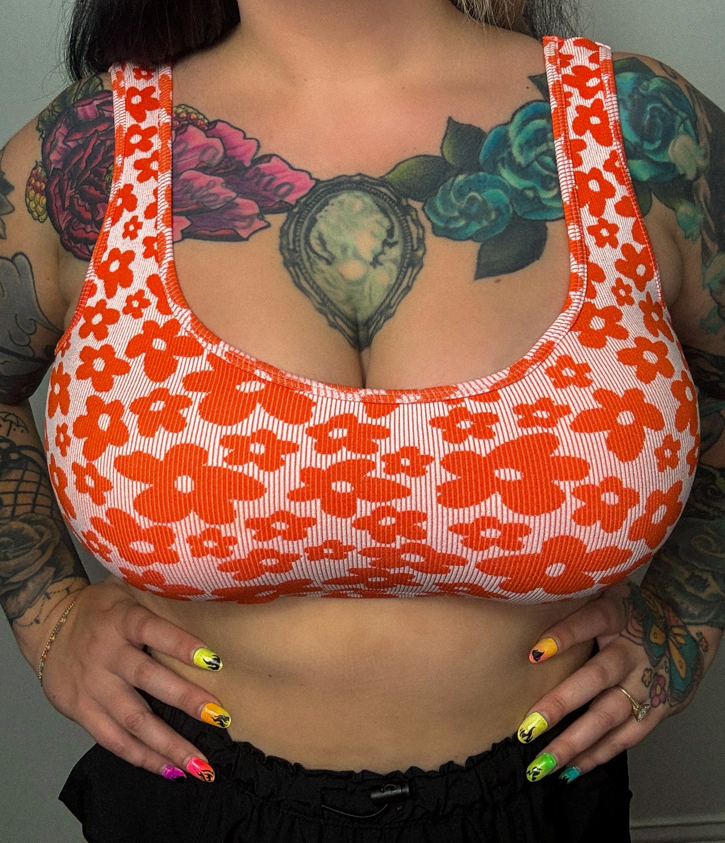 Daisy Vibes Sports Bra : Orange