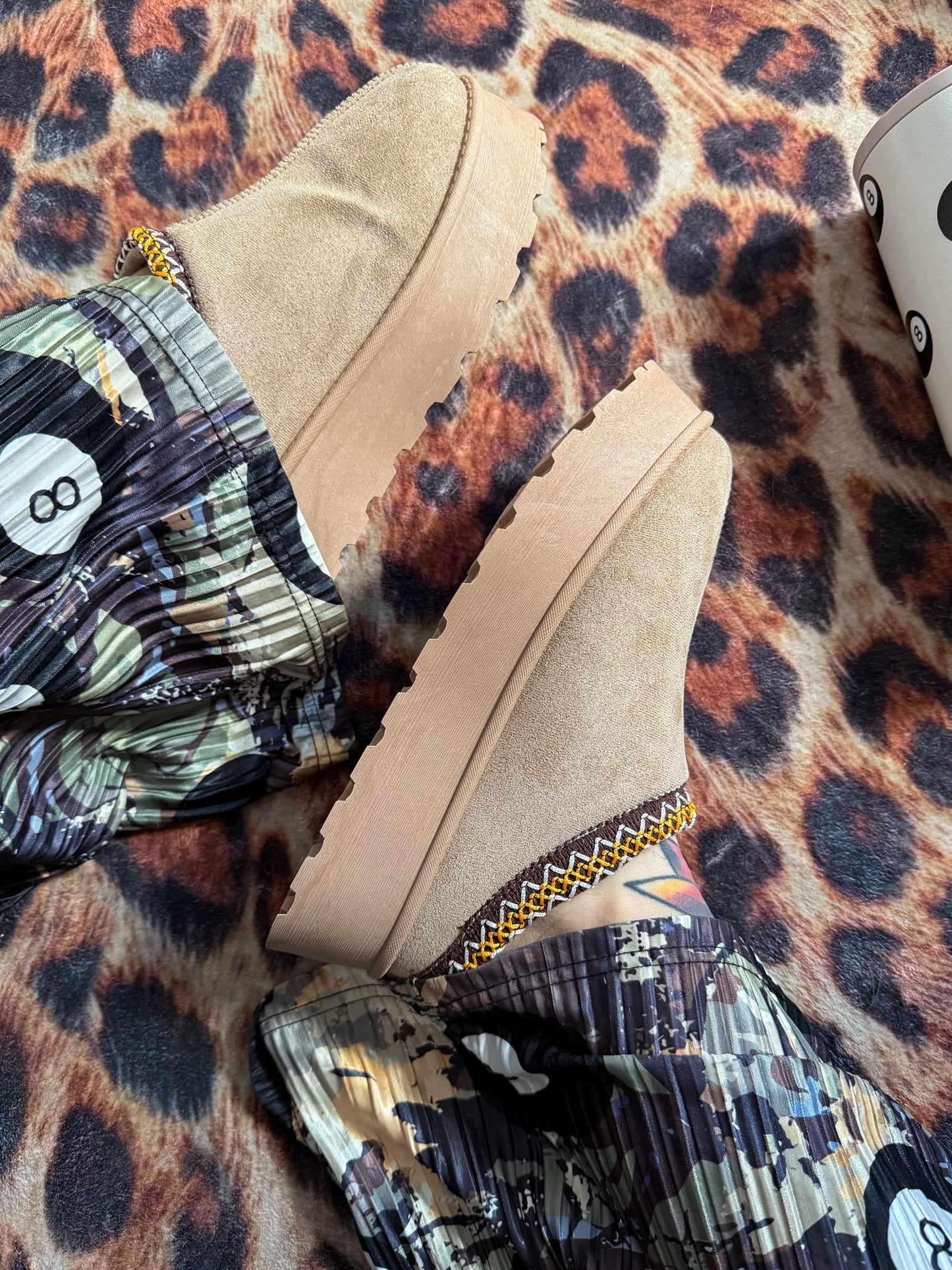 Cozy Girl Platforms : Khaki