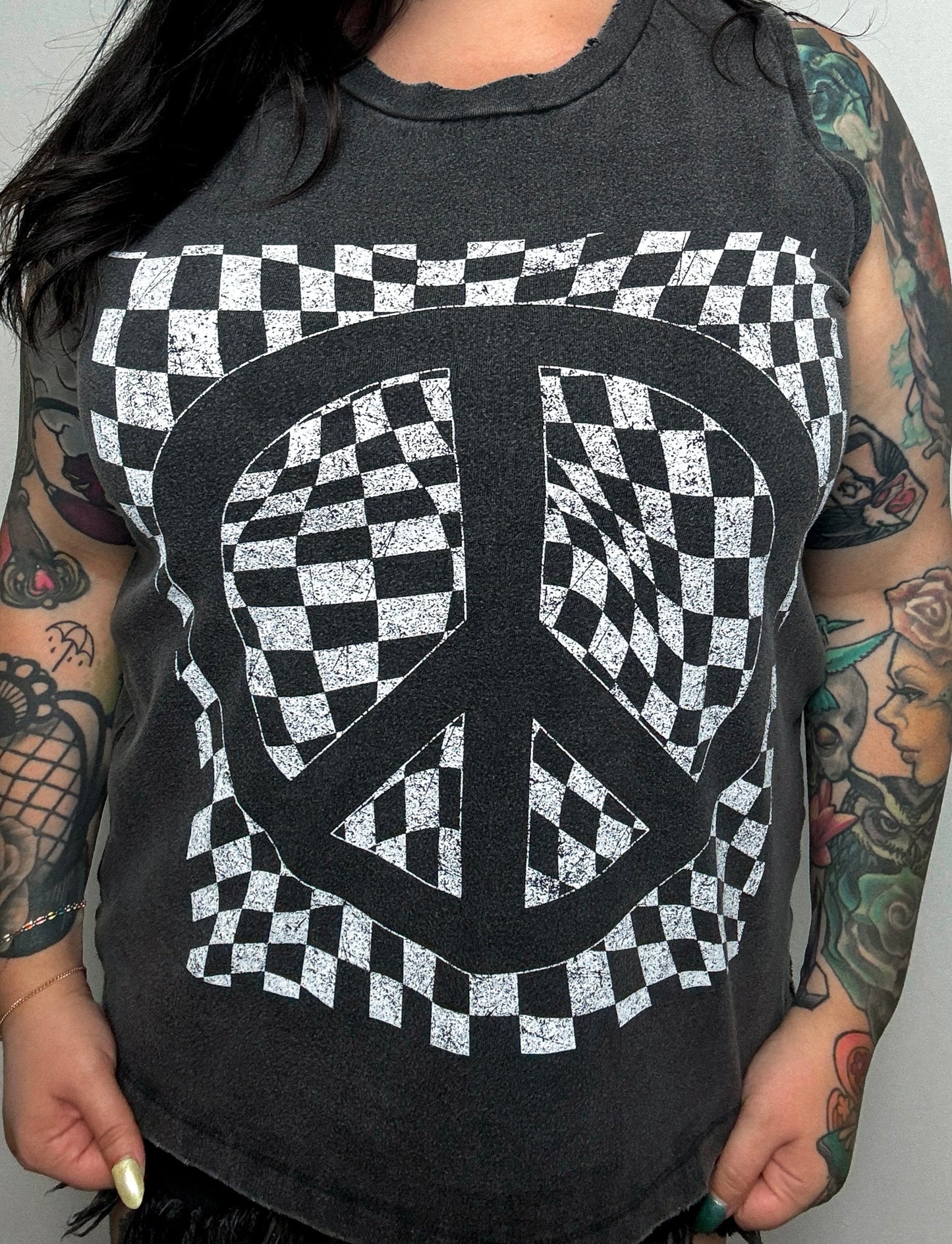 Vintage Style Peace Tank : Charcoal Black