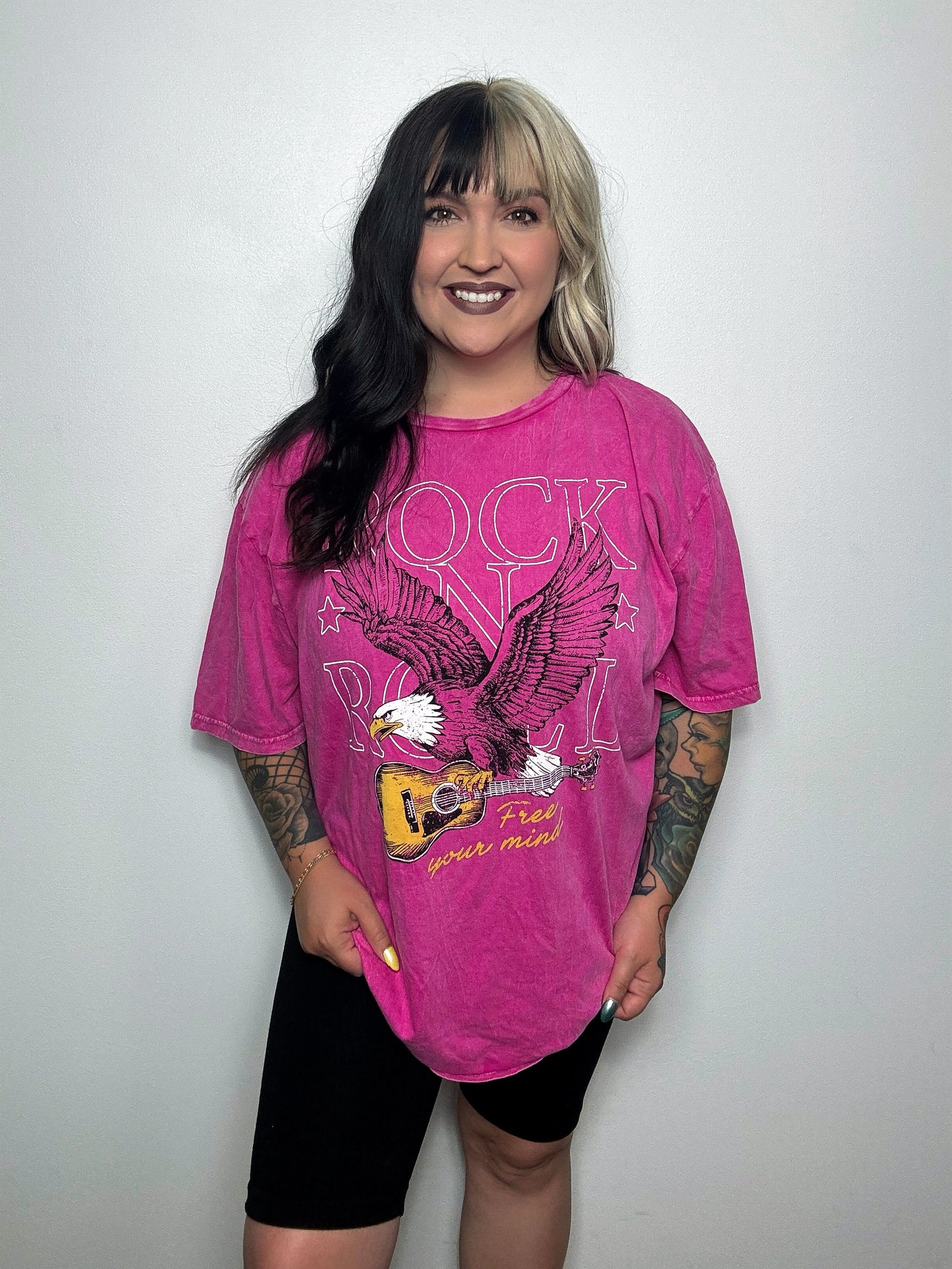 RockNRoll Eagle Tee : Fuchsia | Oversized