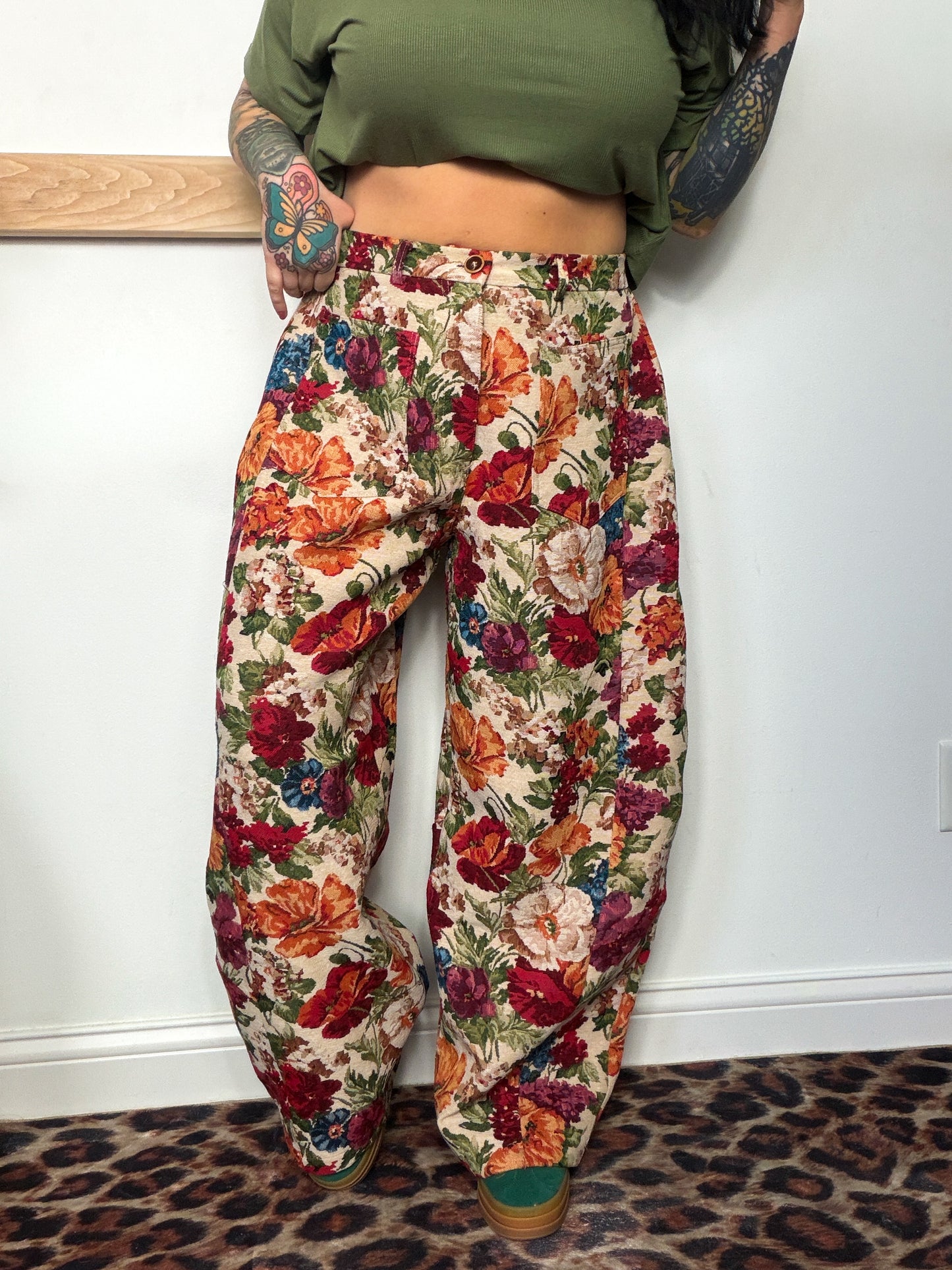 Vintage Floral Barrel Pants