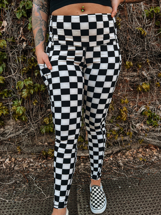 Checkered Leggings | B&W