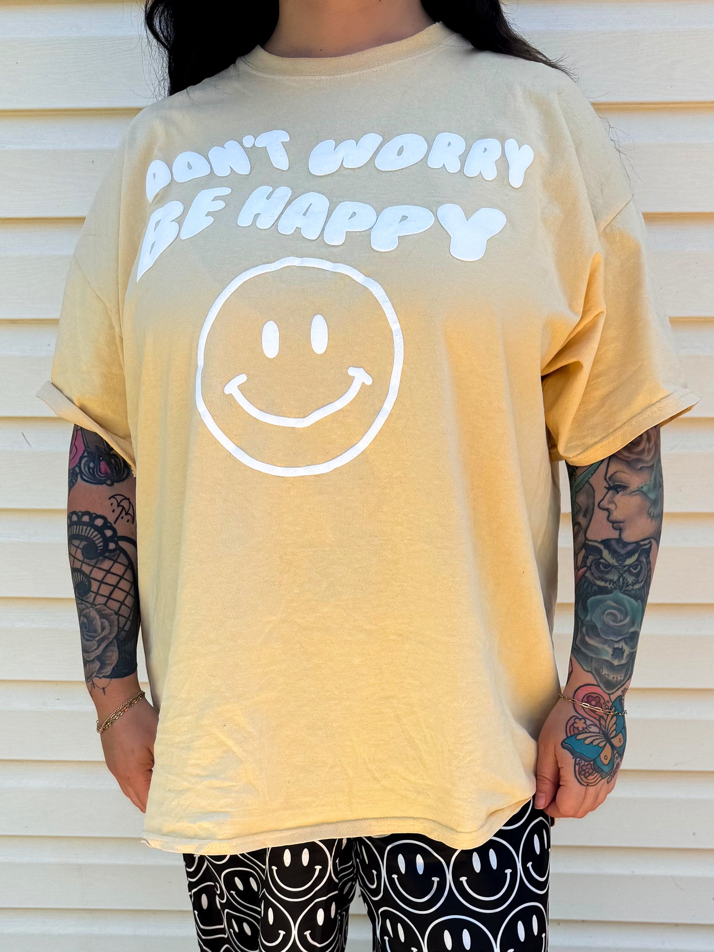 Don’t Worry Be Happy Tee : Oversized (2X left)