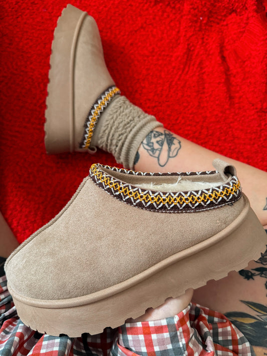 Cozy Girl Platforms : Khaki