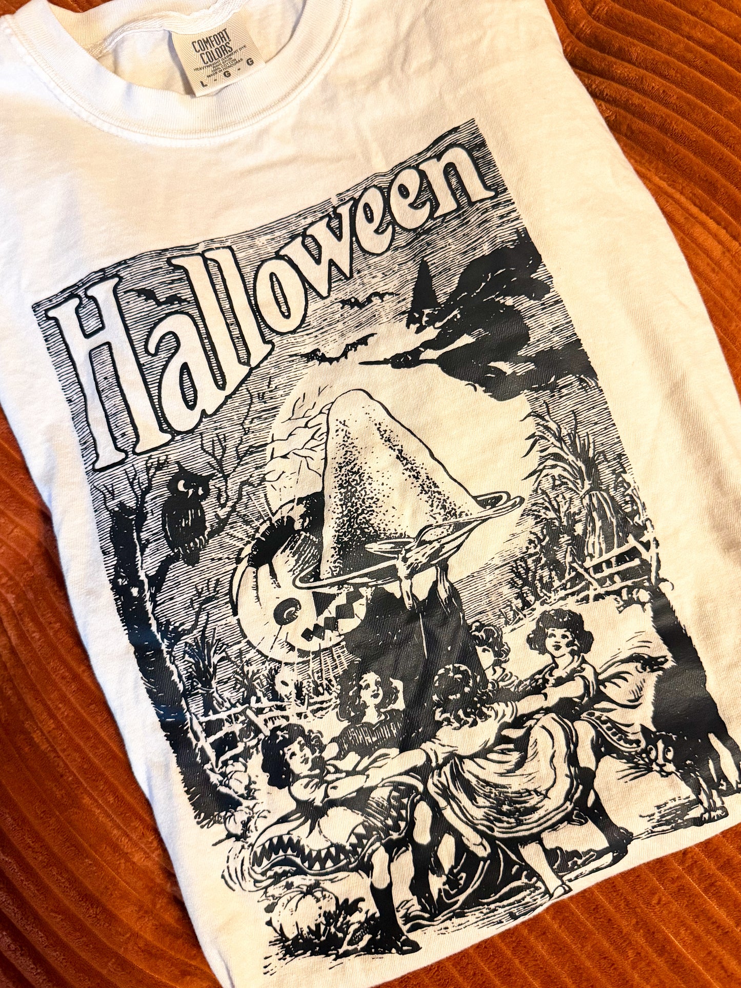 Halloween Witches Tee : Comfort Colors : L