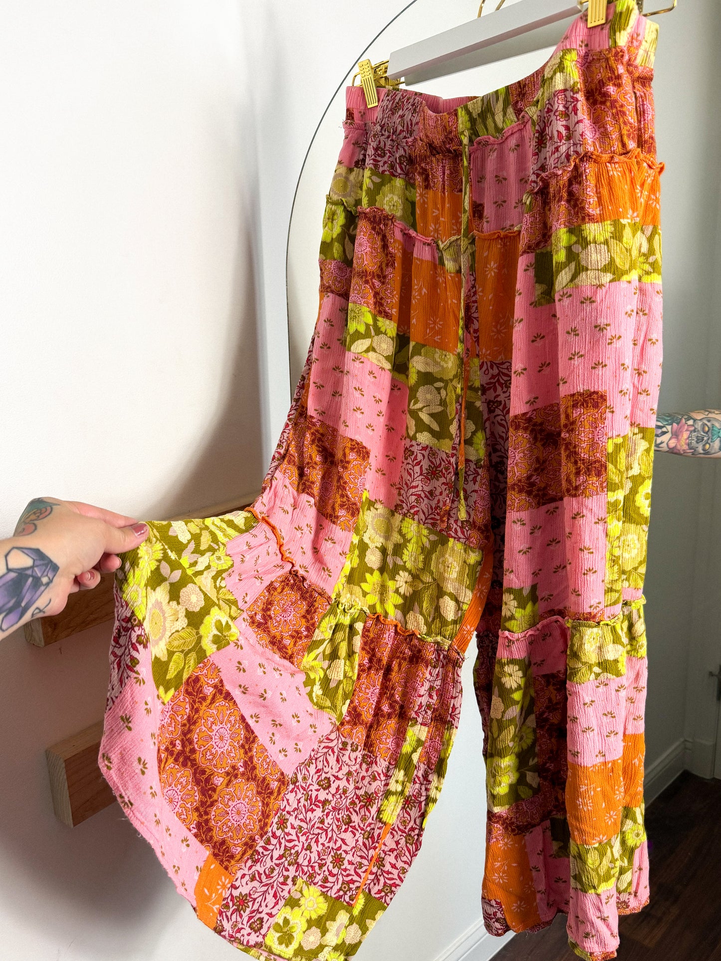 Groovy Tiered Pants : 1X