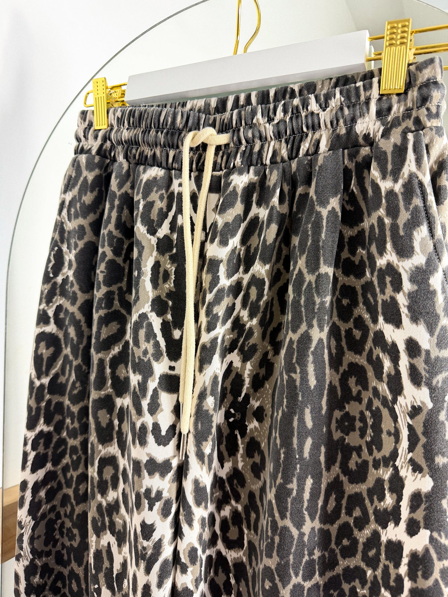Leopard Drawstring Pants : M