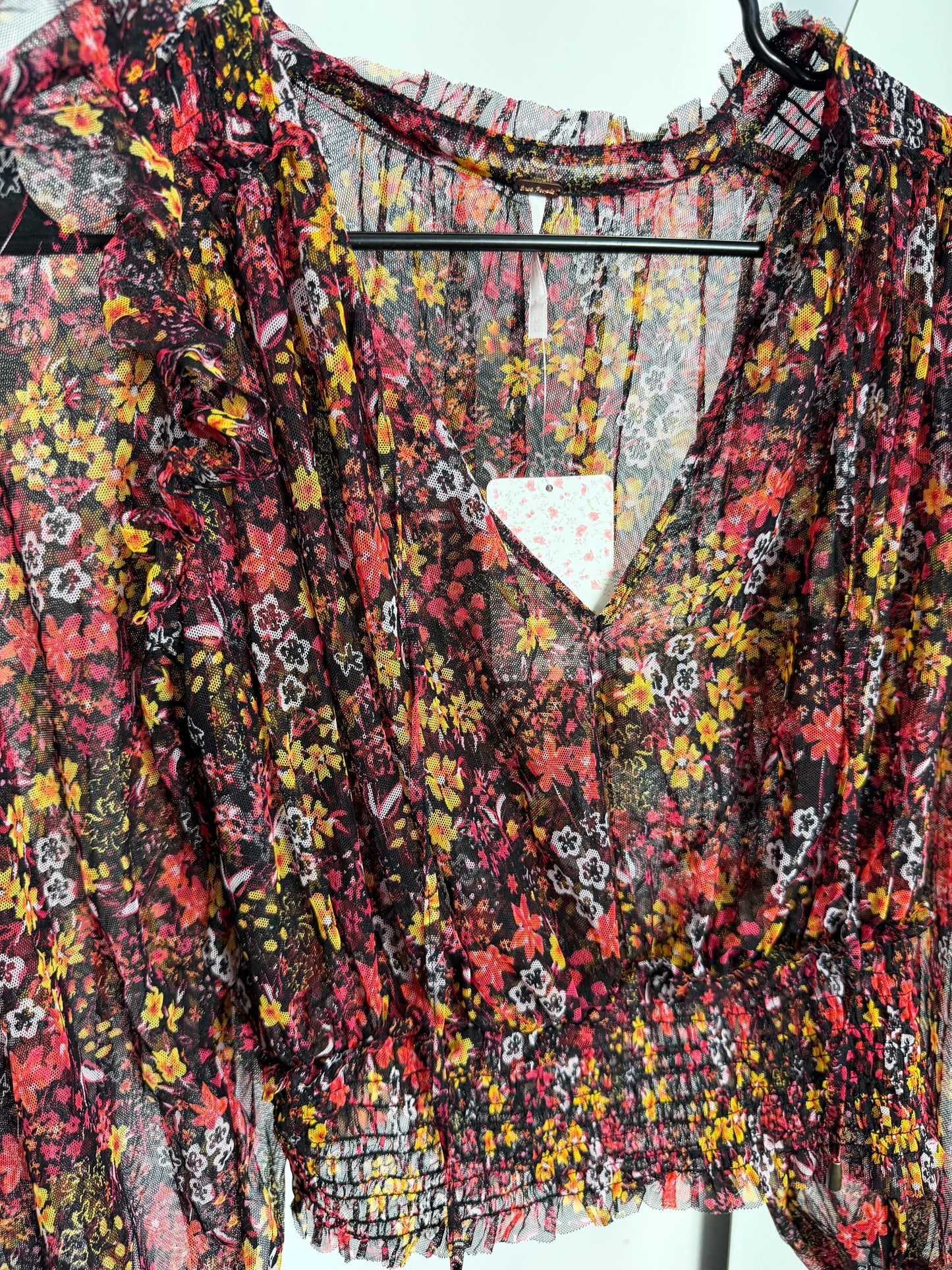 FREE PEOPLE FLORAL TOP : M : NEW W TAG