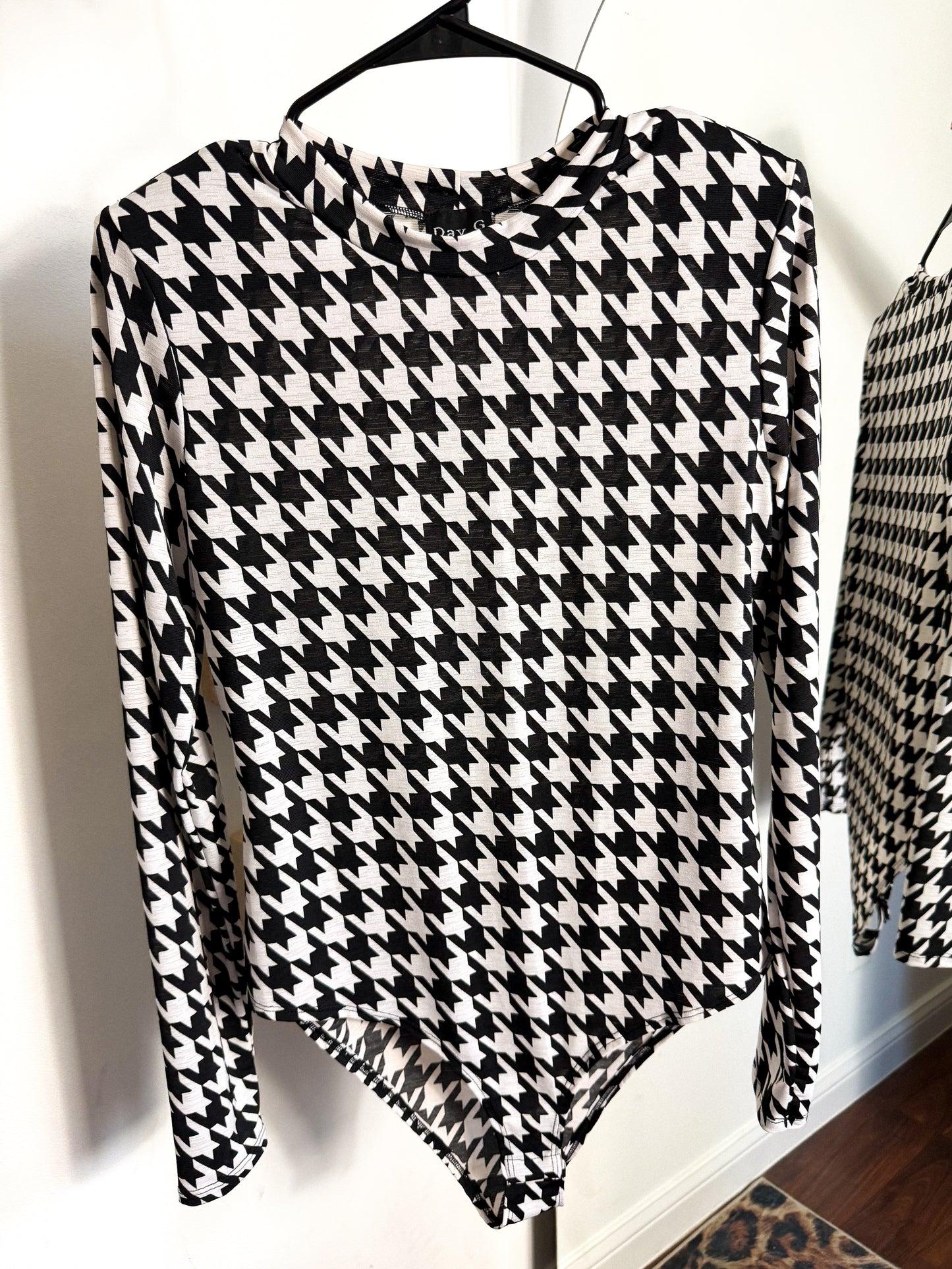 Houndstooth Bodysuit : Never Worn : L