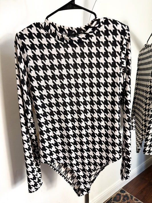 Houndstooth Bodysuit : Never Worn : L