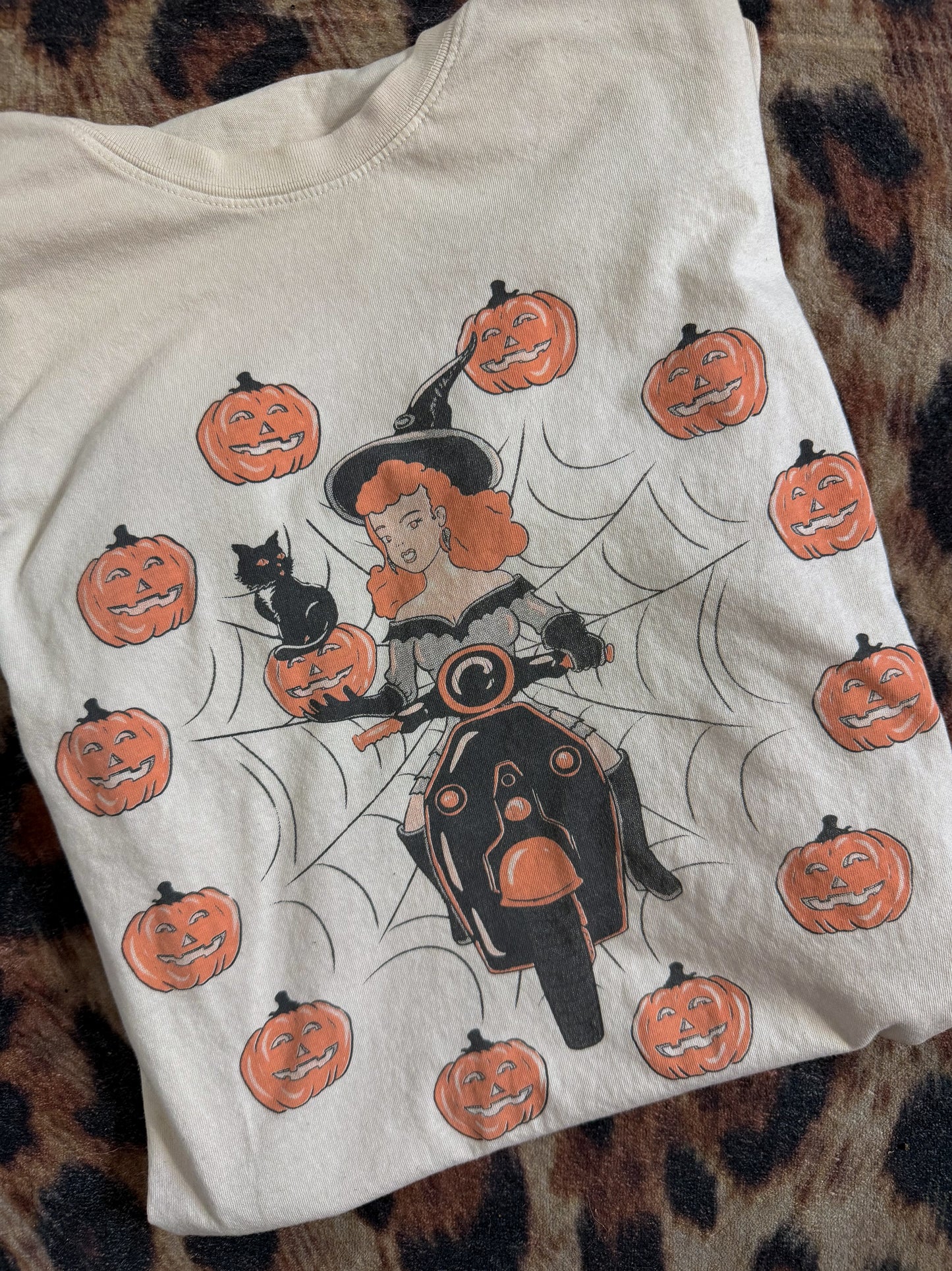 Motorcycle witch tee : M