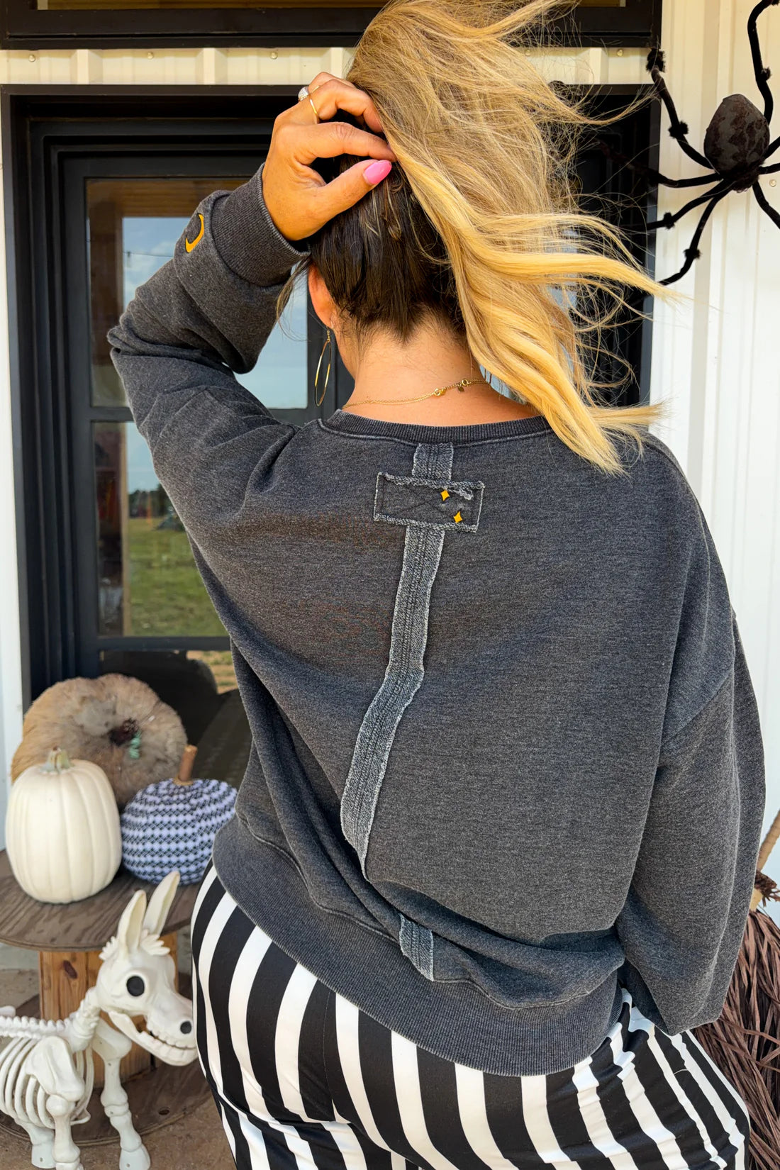 Ghost in Bloom Pullover : PREORDER