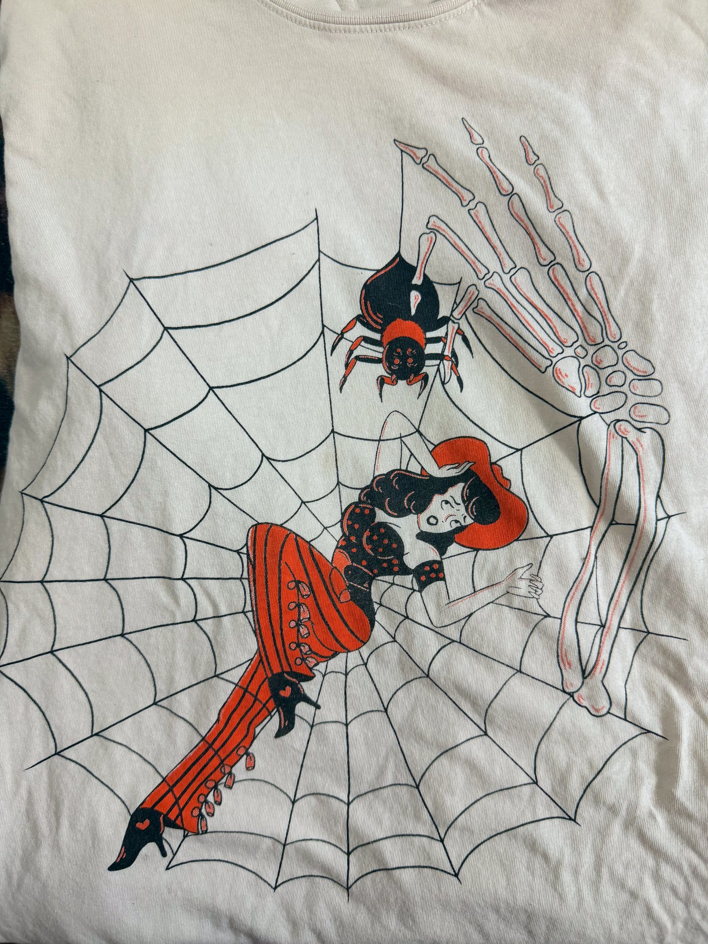Cowgirl Cobweb Tee : L