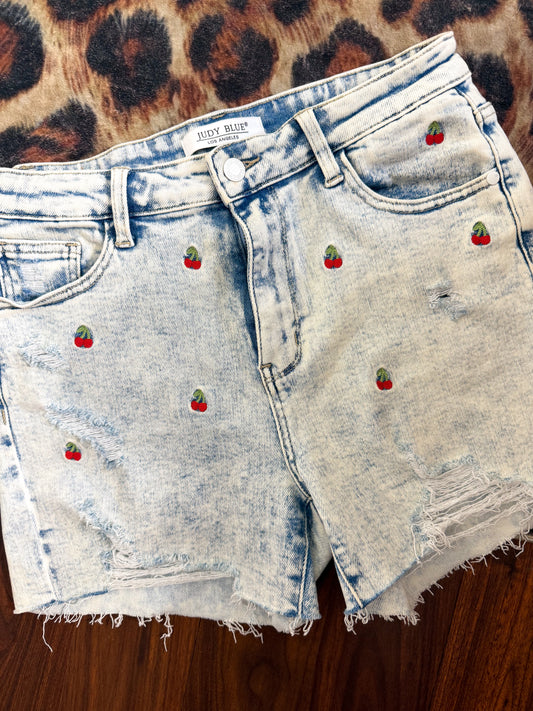 Cherry Shorts : Judy Blue : L : NEW