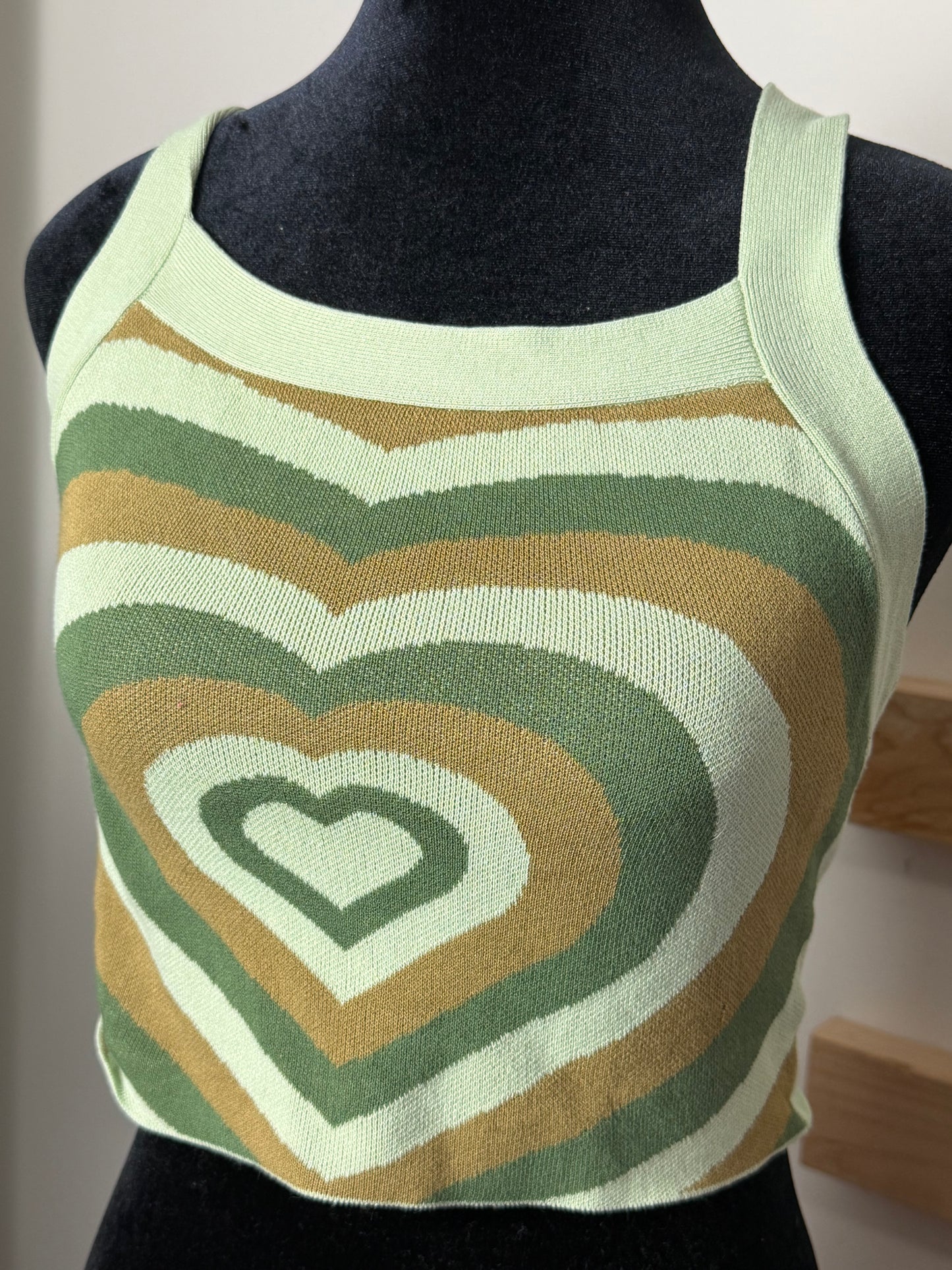 Green Heart Crop Tank : L