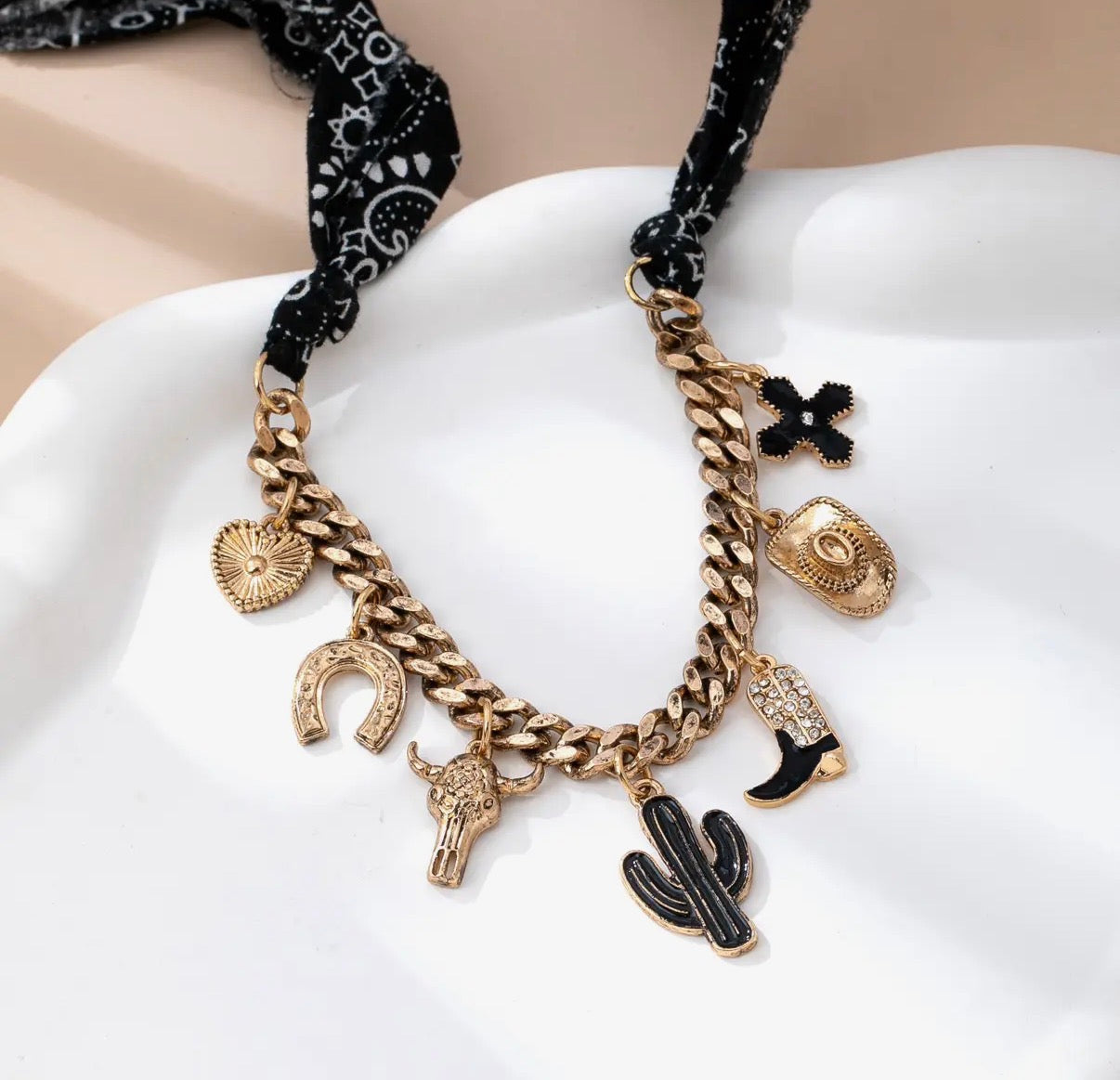 Western Bandana Necklace