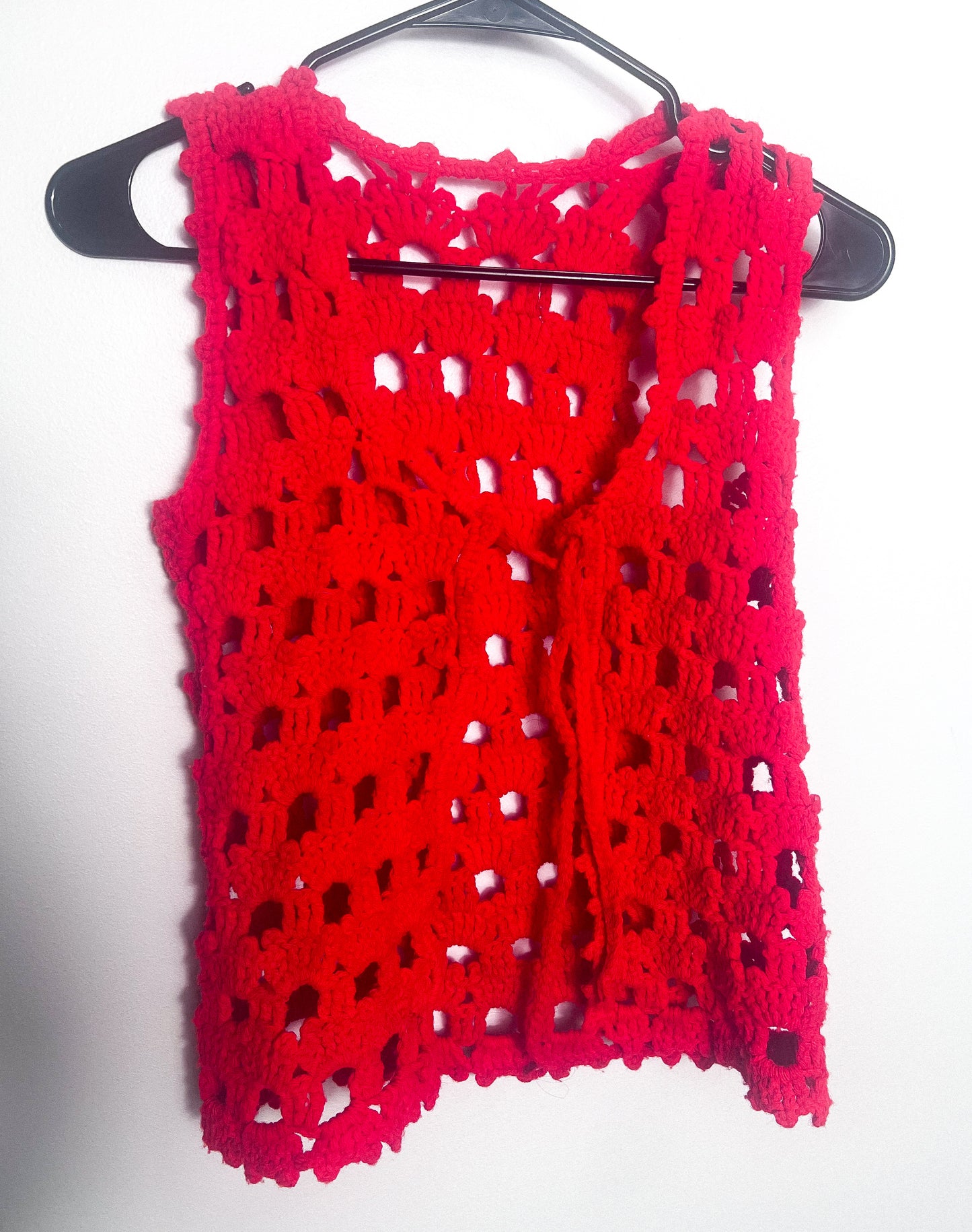 Vintage Crochet Red Vest : XS/S