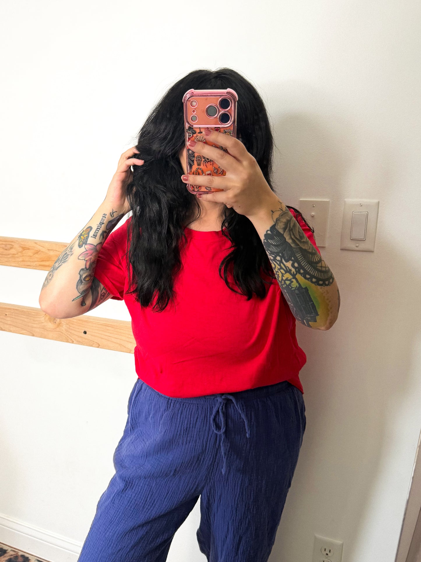 Red Basic Tee : BRAND NEW ZENANA : M