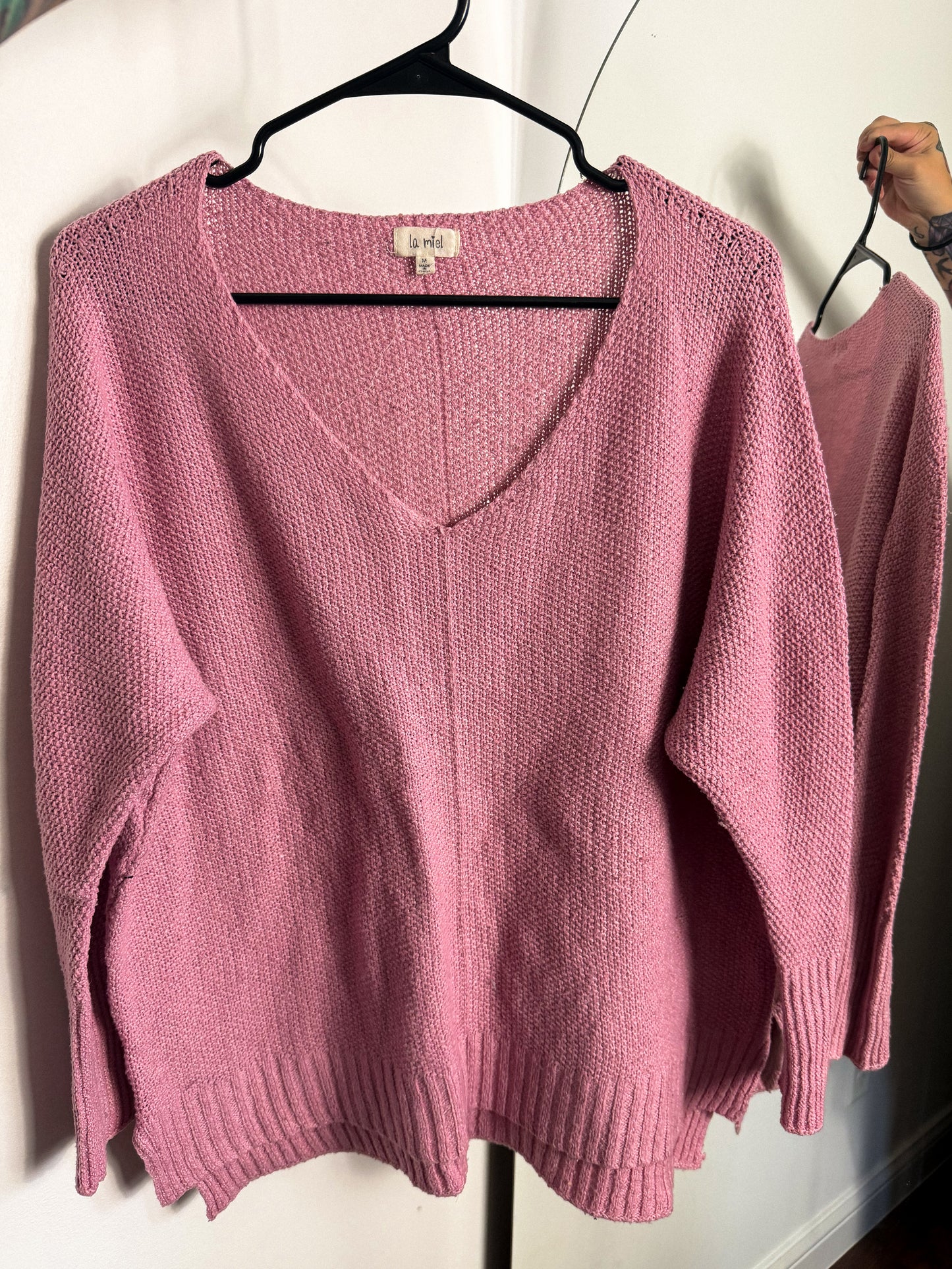 V Neck Sweater : Rose : M