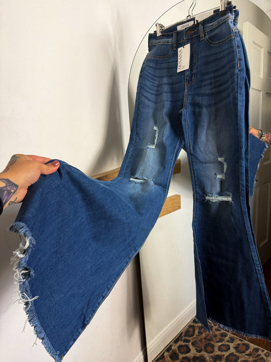 Zenana Destructed Bells : NEW W TAGS : SZ 26