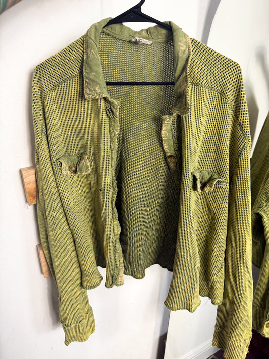 BIBI Candy Apple Cropped Shacket : M : Destructed : M