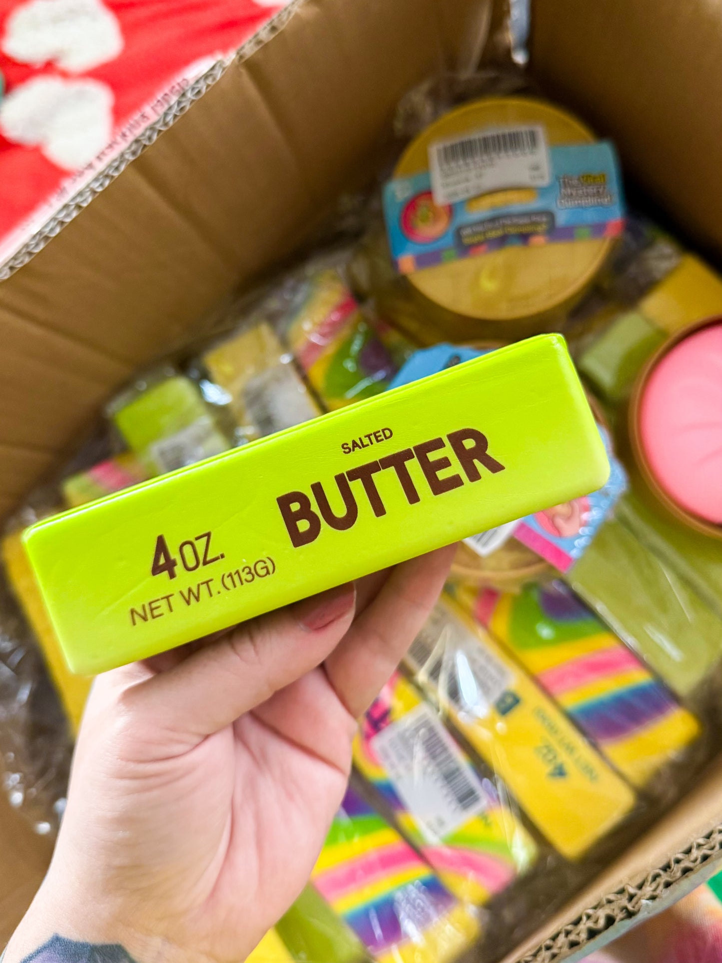 Butter Squishy : 2 Color Options