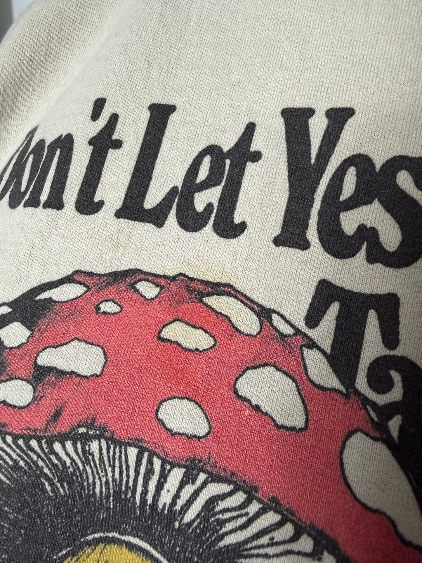 Mushroom Girl Crewneck : L