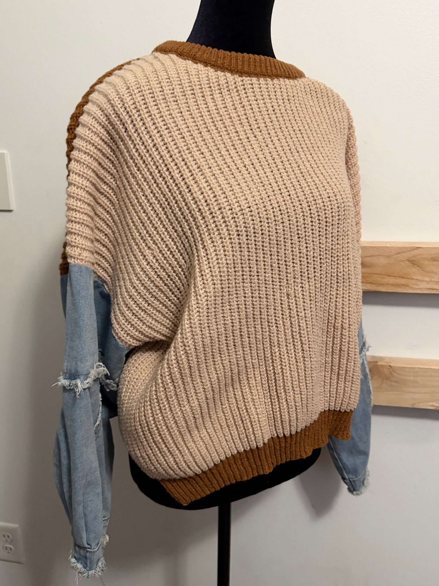 Denim Sleeve Sweater : M/L