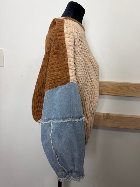 Denim Sleeve Sweater : M/L