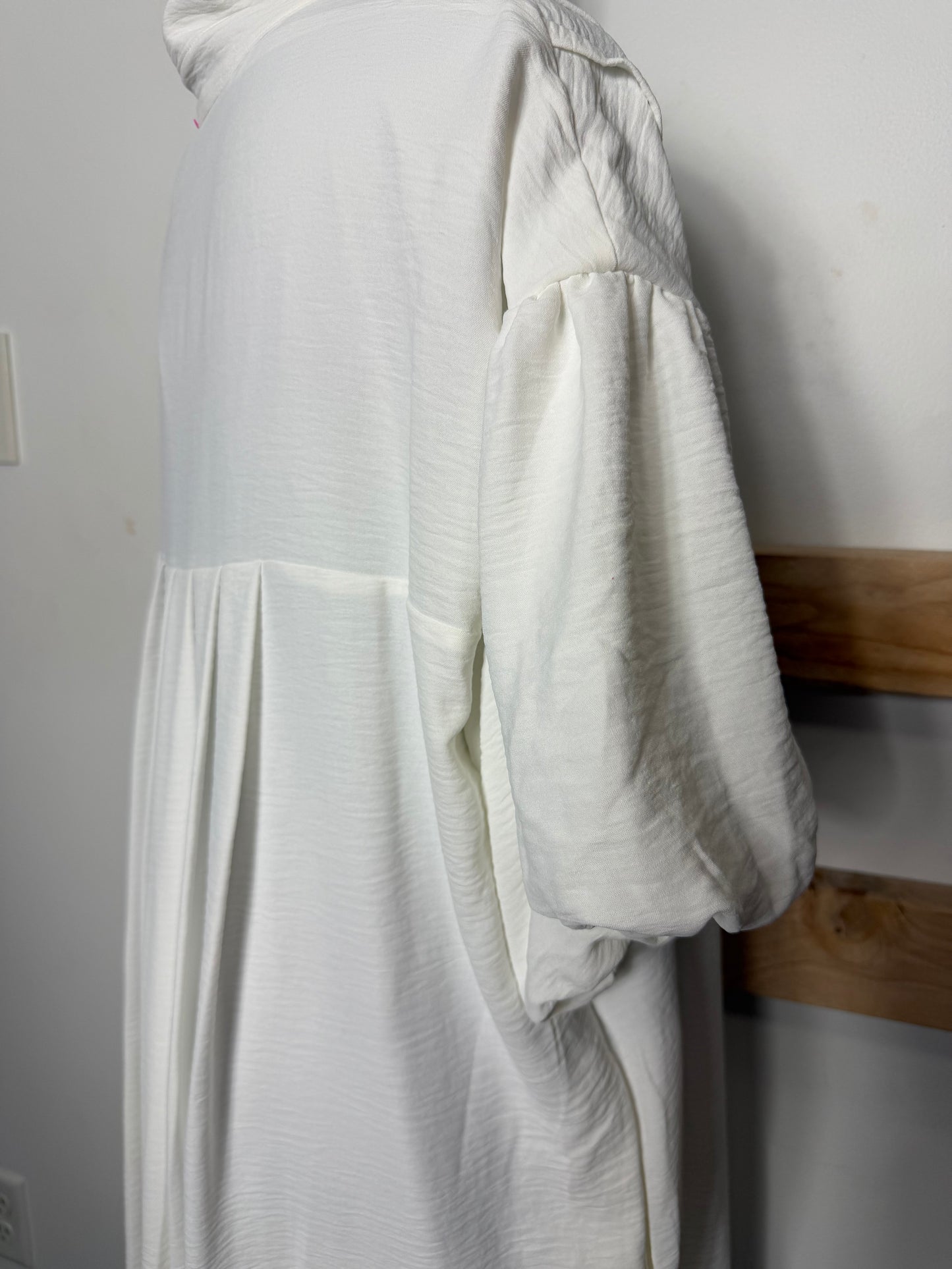 White Bubble Sleeve Dress : XL