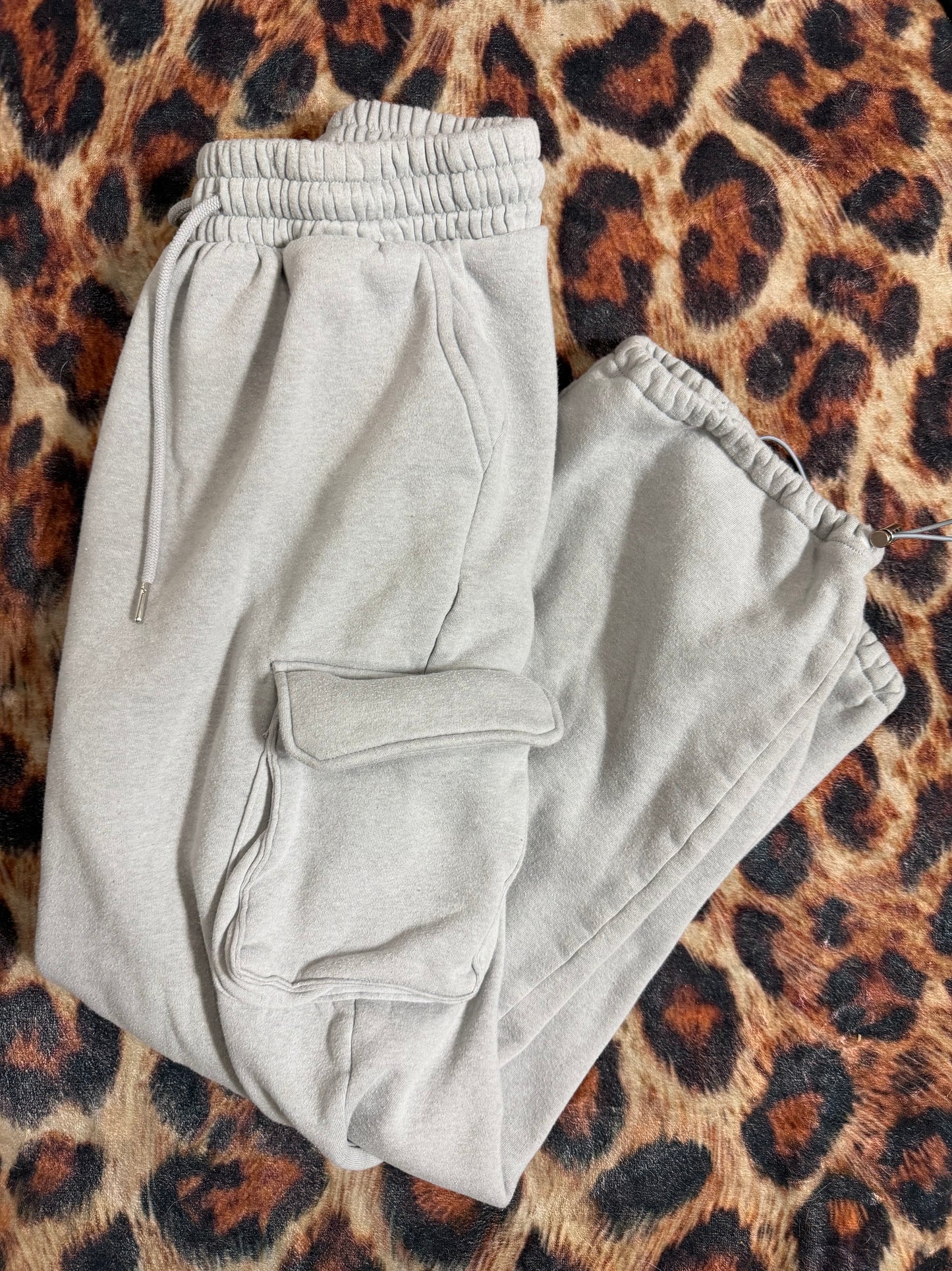 Grey Cargo Joggers : M