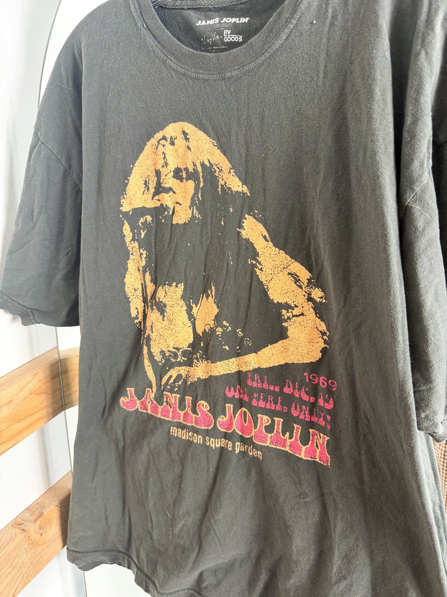 Officially Licensed Janis Tee : OS/XL FIT
