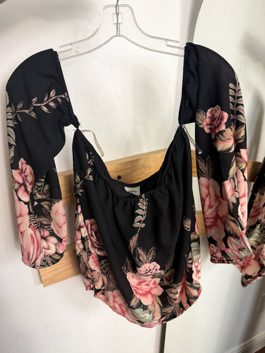 Off Shoulder Daytrip Top : M
