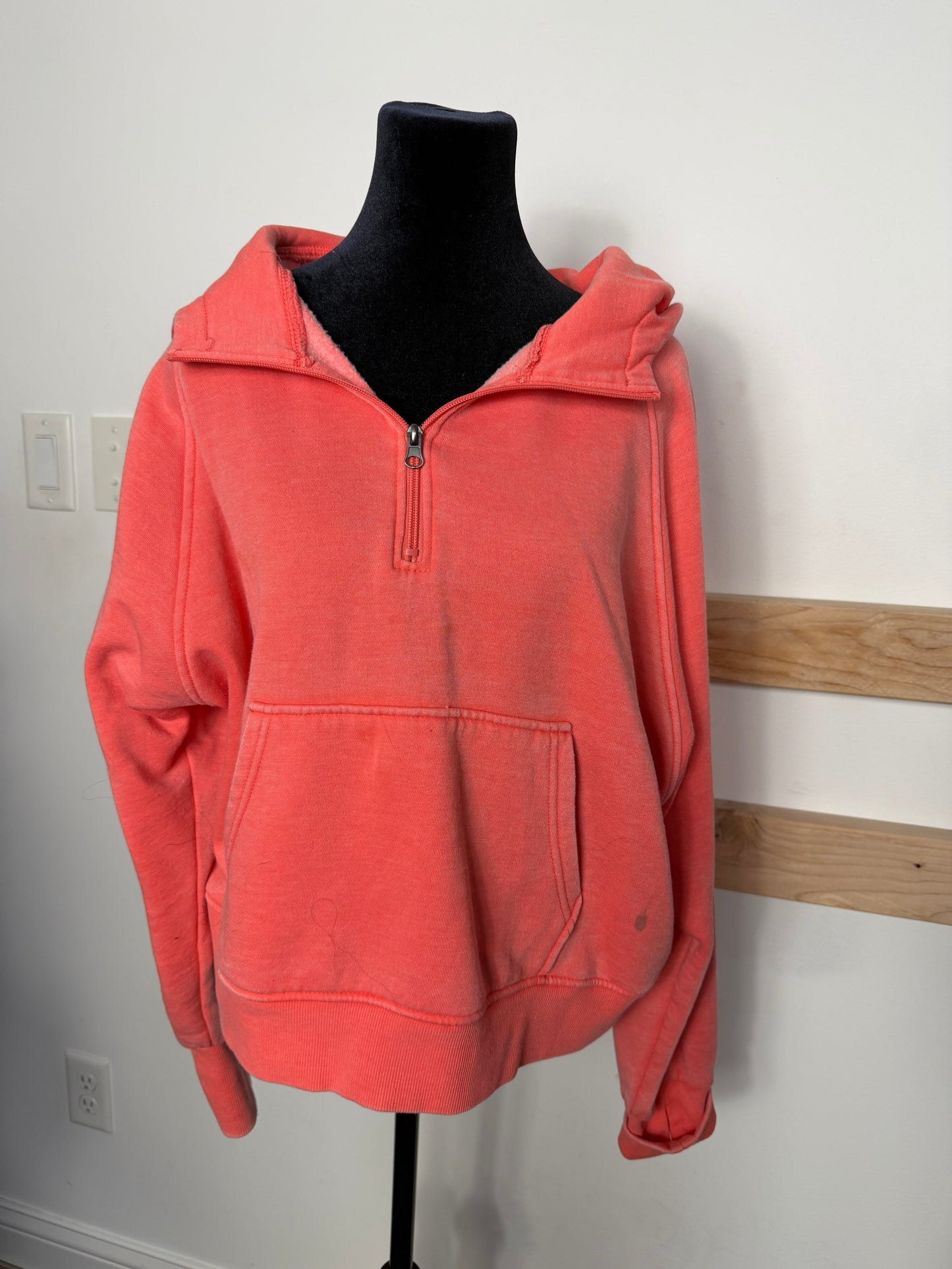 Blakeley Coral Crop Hoodie : L/XL