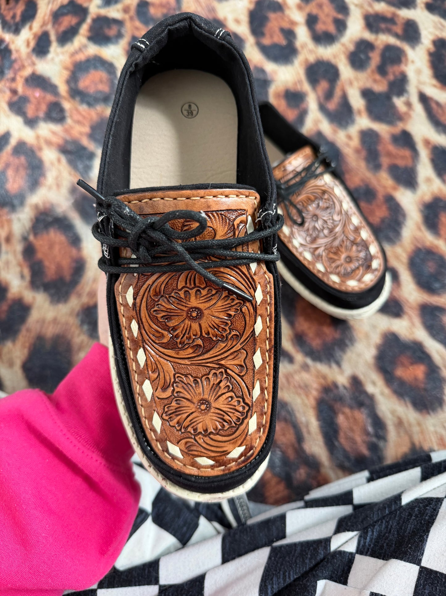 Leather Tooled Shoes : NEW : Sz 8