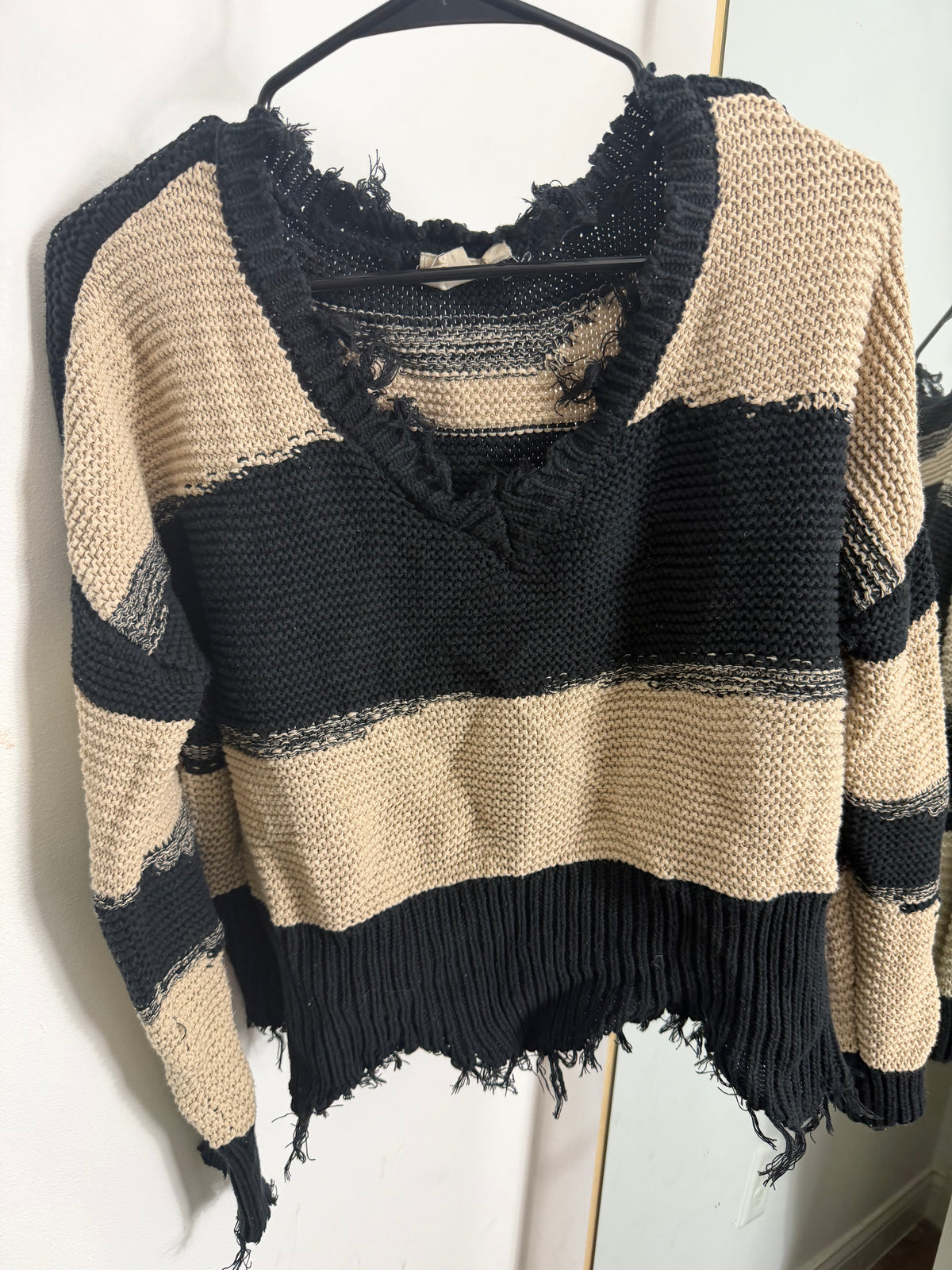 White Crow Striped Sweater : M