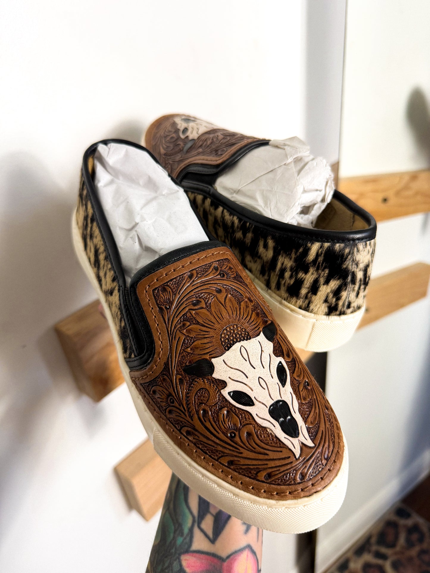 Myra Leather Cow Skull Shoes : NEW : 7