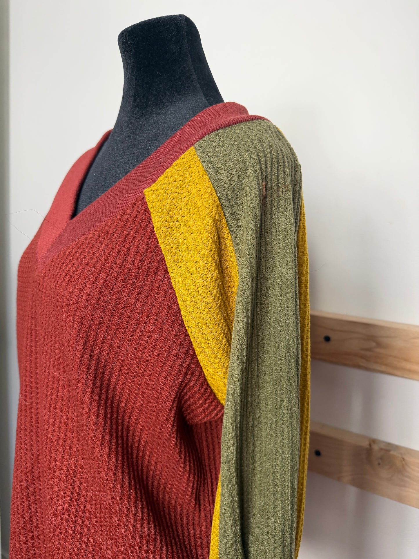Main Strip Color Block Top : M